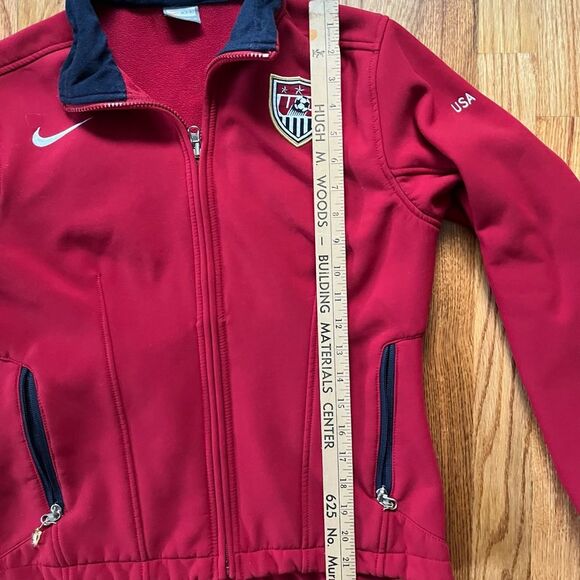 Nike US Soccer Black and Red Fleece Jacket - Picture 6 of 8